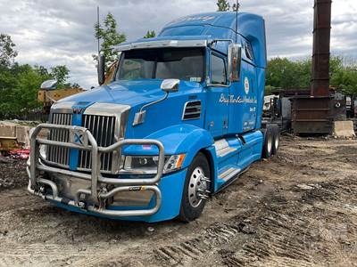 Western Star 5700 Salvage Truck