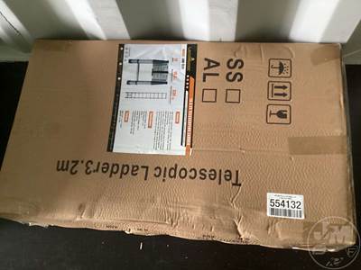 LANDHONOR LHR-TL11 10.5' TELESCOPING LADDER Scaffolding