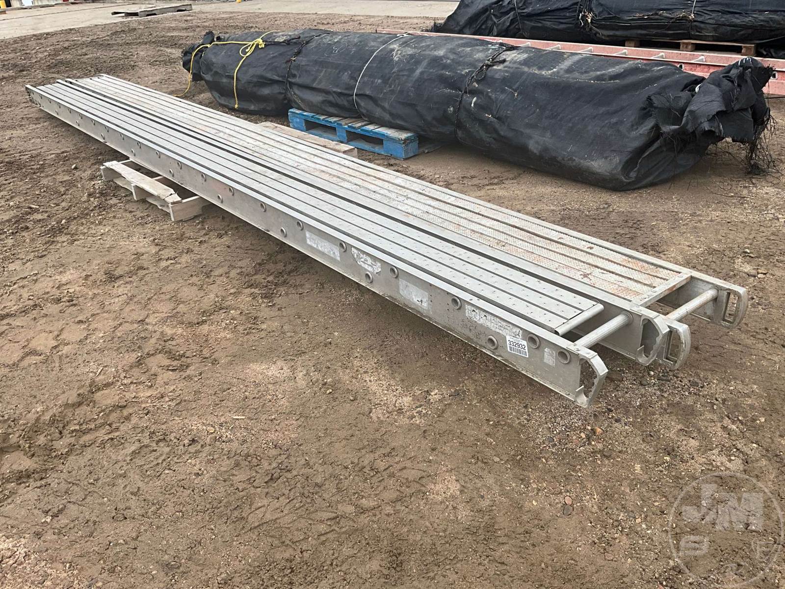 (2) 20' Scaffolding Platforms For Sale Glencoe, MN 332932