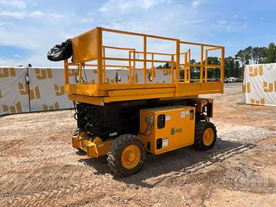 Grove SM4688XT ROUGH TERRAIN Scissor Lift
