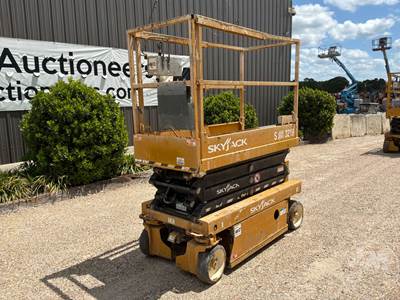 Skyjack SJIII 3219 Scissor Lift
