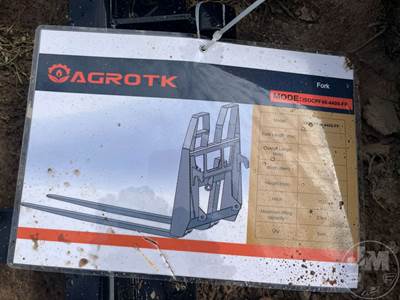AGT ISOCPF48-4400-FF 48 IN. Forks with Mast Skid Steer Attachment