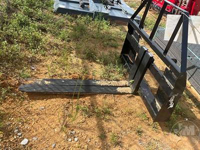 AGT SALL100 48 Inch Forks with Mast, Universal Skid Steer Mount