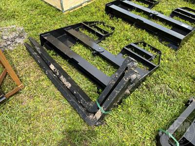 Unused AGT SSCPF48-6600-WFF 48 Inch Forks with Mast, Universal Skid Steer Mount