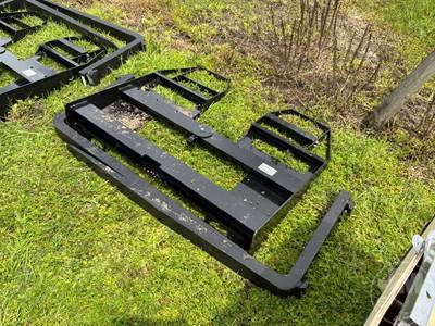 Unused AGT 48 Inch Forks with Mast, Universal Skid Steer Mount SSCPF48-6600-WFF