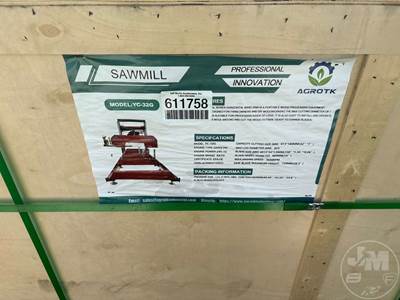 AGT YC-32G Universal Skid Steer Mount Attachment