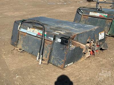 Bobcat 72 SWEEPER Skid Steer Attachment