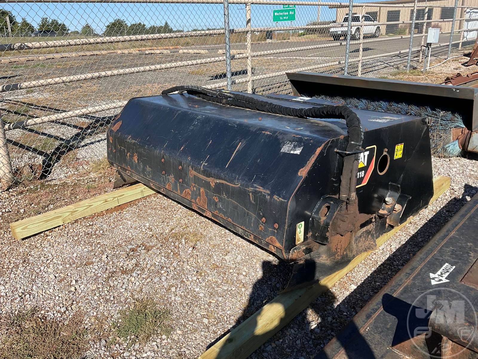 2013 Caterpillar BU118 BROOM TO FIT SKID STEER Skid Steer Attachment For Sale Edmond, OK