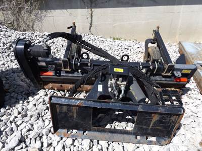Caterpillar PR172 Universal Skid Mount Skid Steer Attachment