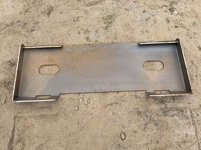 Future Universal Skid Steer Mounting Plate
