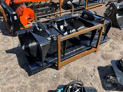 2025 Future FT-PG72C 72" Dual Cylinder Grapple Bucket, Universal Skid Steer Mount