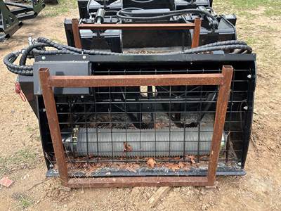 GIYI 46 IN. CONCRETE MIXING BUCKET Skid Steer Attachment