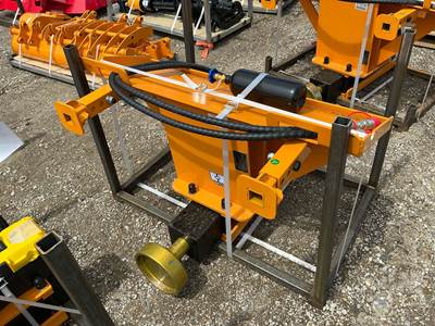 GIYI AD680 Universal Skid Mount, 3" Drill Rod Diameter