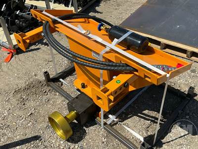 GIYI AD680 Skid Steer Attachment, Universal Skid Mount, 3" Drill Rod Diameter