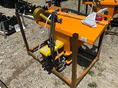 GIYI AD680 Pile Hammer Skid Steer Attachment, Universal Skid Mount