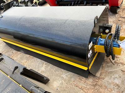 GIYI BS72 Skid Steer Attachment