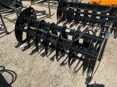 GIYI CLG72 Universal Skid Mount Skid Steer Attachment