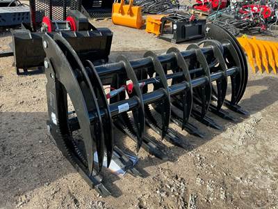 GIYI CLG72 CURVED LOG GRABBER Skid Steer Attachment