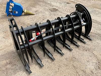 GIYI CLG72 LOG GRABBER Skid Steer Attachment