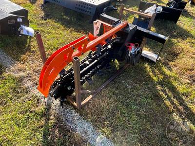 GIYI D39 Skid Steer Attachment