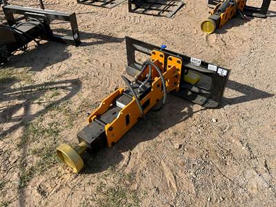 GIYI D680 45" Hydraulic Hammer Skid Steer Attachment