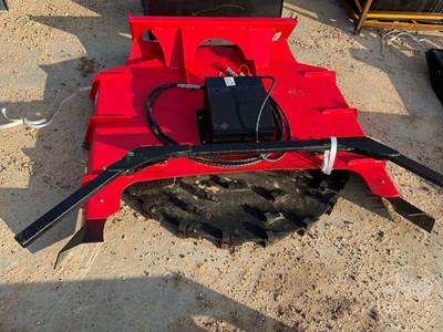 GIYI DM39 Skid Steer Attachment