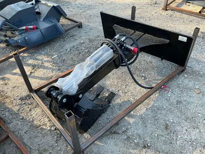 GIYI DZWB SKID STEER BACKHOE Skid Steer Attachment