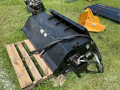 GIYI FM57 Skid Steer Attachment