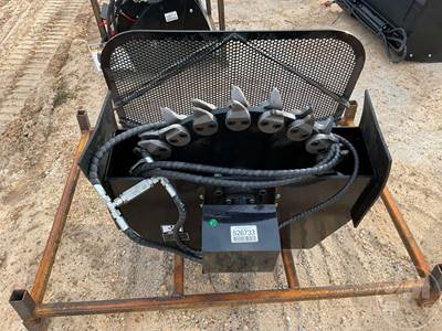 GIYI FSG26 Skid Steer Attachment