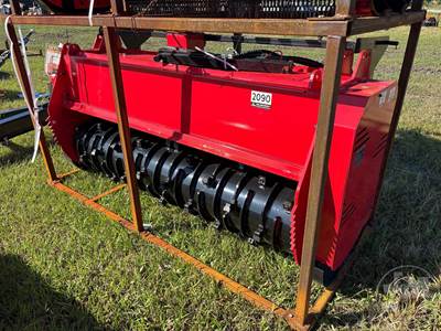 GIYI GY-72PRO Skid Steer Attachment
