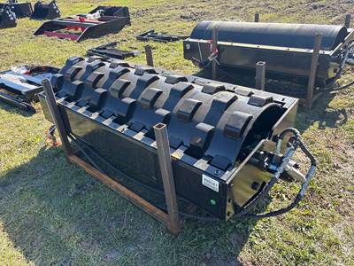 GIYI GY-CW59 Skid Steer Attachment