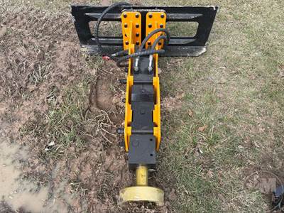 GIYI GY-D680 PILE HAMMER Skid Steer Attachment