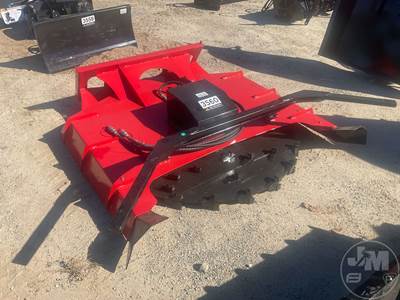 GIYI GY-DM39 Skid Steer Attachment