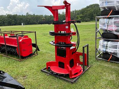 Unused GIYI GY-FB77 Skid Steer Attachment, Universal Skid Mount, 30" Max Opening