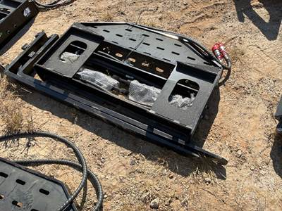 Unused GIYI GY-SF60 60 Inch Forks w/ Hyd Positioner, Universal Skid Mount