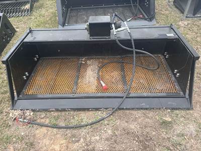 GIYI GY-VB59 SKID STEER VIBRATING BUCKET Skid Steer Attachment