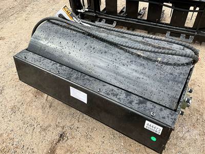 GIYI GY-VR39 Skid Steer Attachment