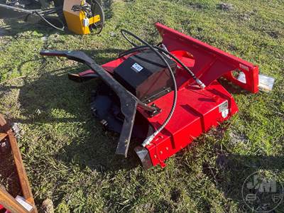 GIYI GY-XDM43 Skid Steer Attachment