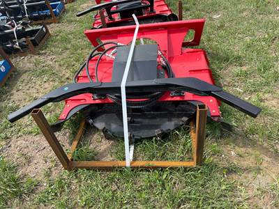 GIYI GY-XDM43 Skid Steer Attachment