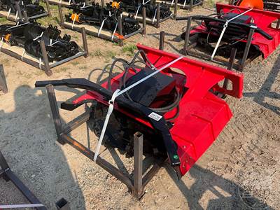 GIYI GY-XDM43 Skid Steer Attachment, 52" Universal Skid Mount, 43" Working Width