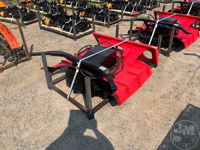 Unused GIYI GY-XDM43 Universal Skid Steer Attachment, 52" Width, 43" Working Width