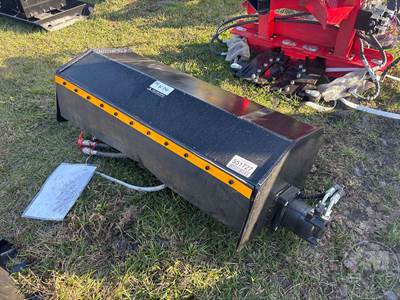 GIYI GY-XGJ Skid Steer Attachment