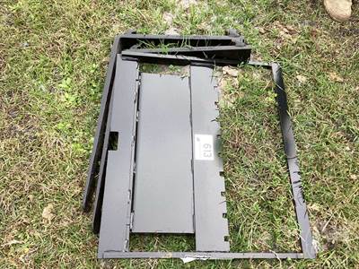 GIYI GY-XHC Skid Steer Attachment