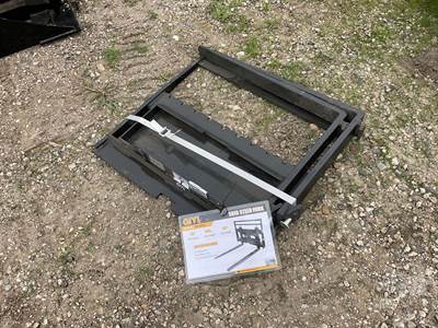 GIYI GY-XHC Mini Skid Steer Forks, 30" Fork Length
