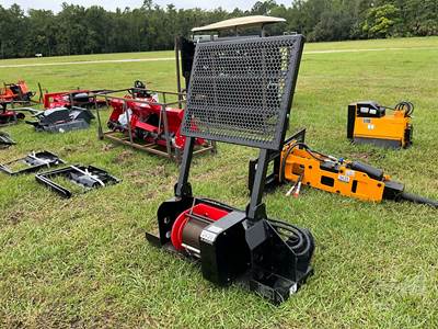 Unused GIYI LW45 Skid Steer Attachment, 125 Ft