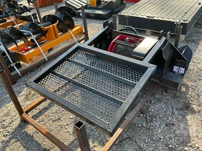 GIYI LW45 LOGGING WINCH Skid Steer Attachment