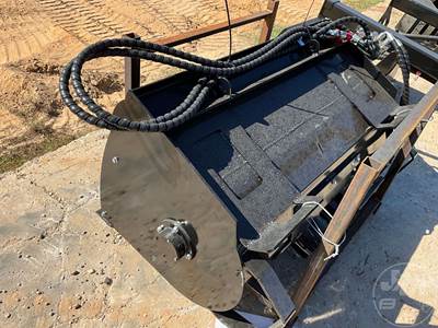 GIYI M48 Skid Steer Attachment