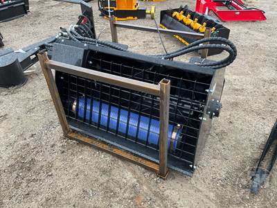 GIYI M48 MIXING BUCKET Skid Steer Attachment