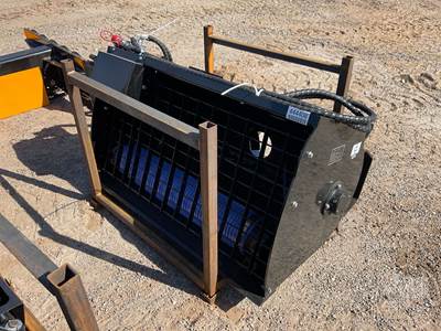 GIYI MB27- MIXING BUCKET Skid Steer Attachment