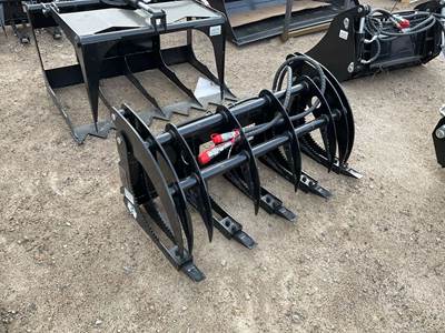 GIYI MCLG60 LOG GRABBER Skid Steer Attachment